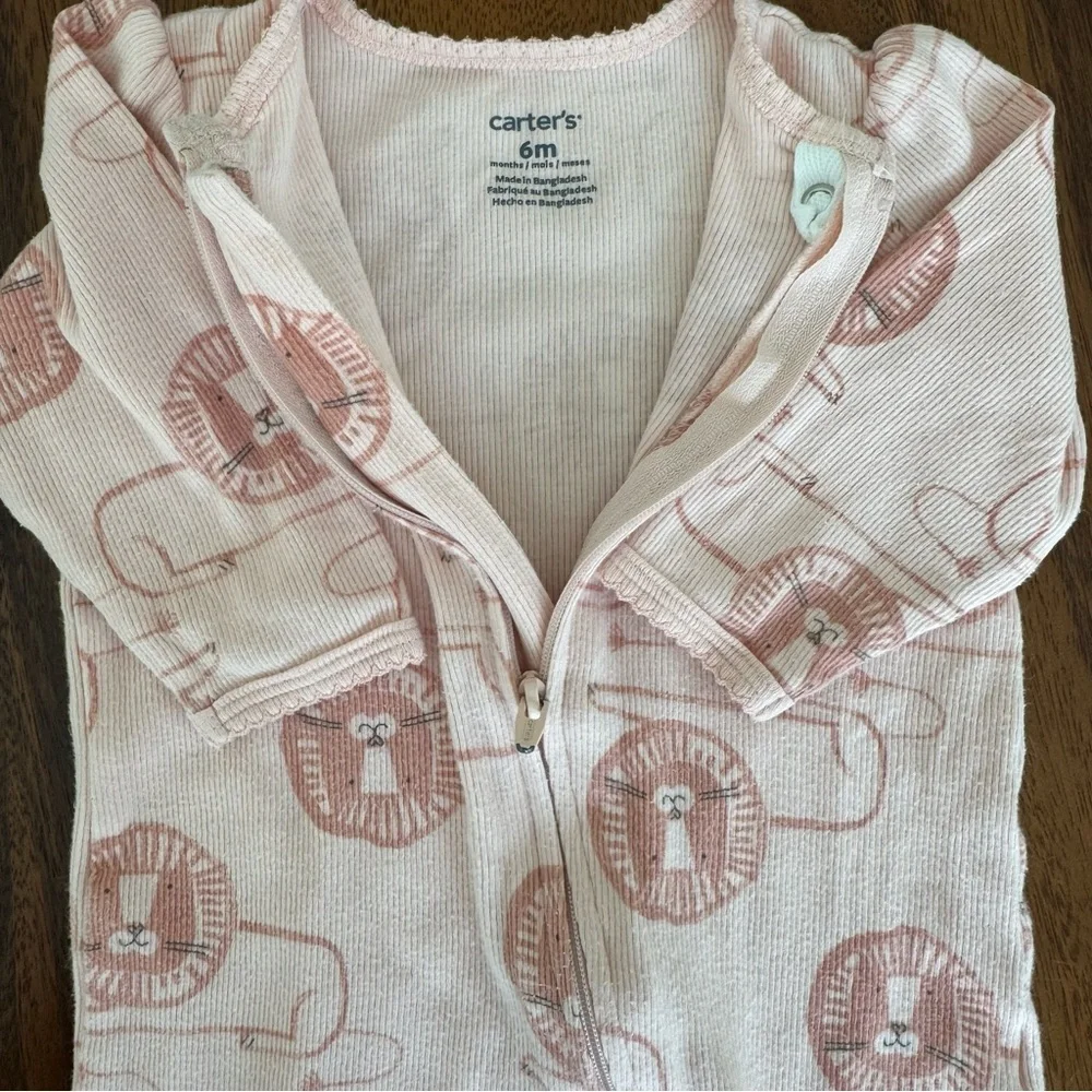 Carter’s Bundle of 2 Baby Girl Footed One Piece Pajamas - Green and Pink Size 6M